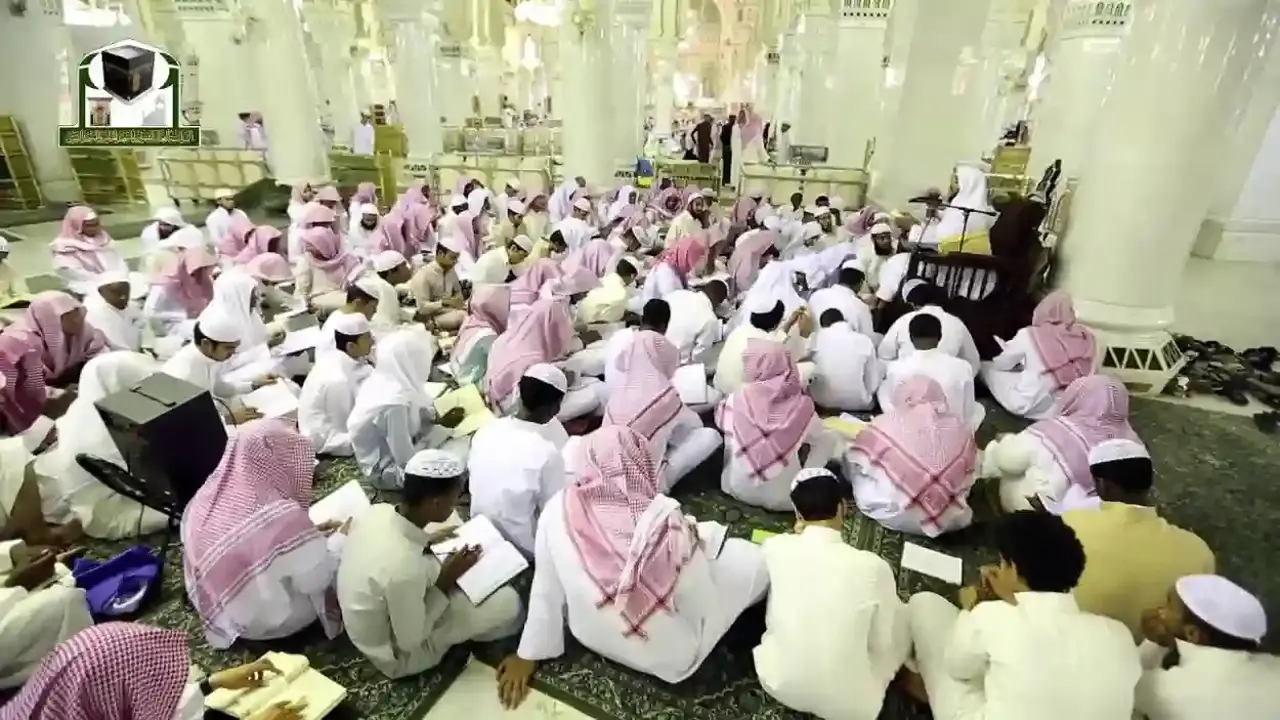 تفاصيل التسجيل.. متطلبات بكالوريوس الشريعة بمعهد المسجد النبوي 2025